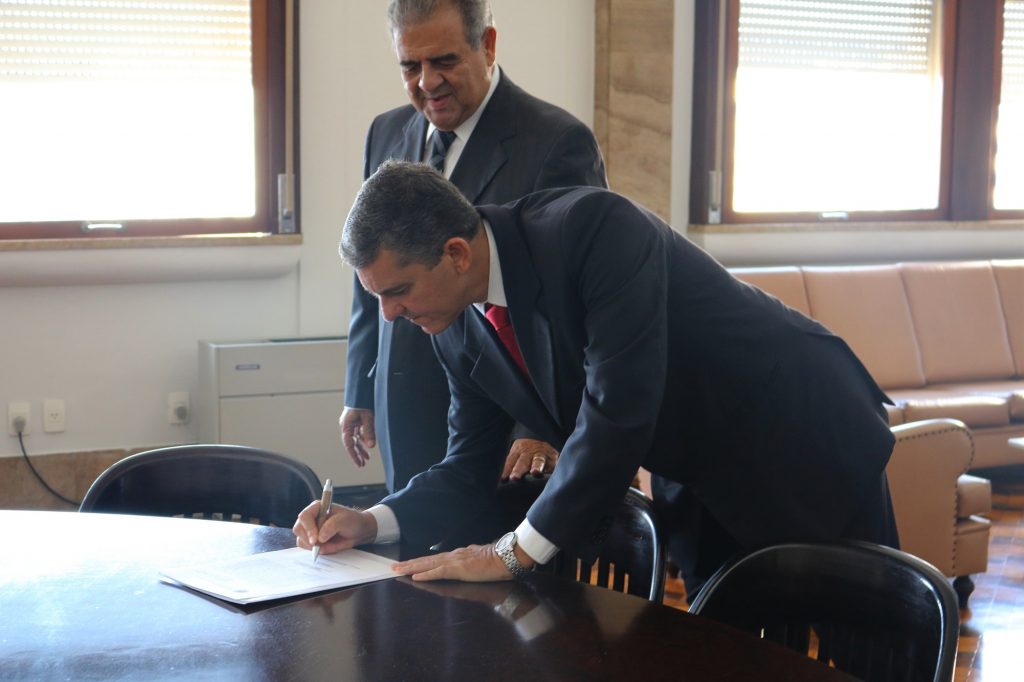 Juiz Leonardo Sagesse em cerimônia de posse 