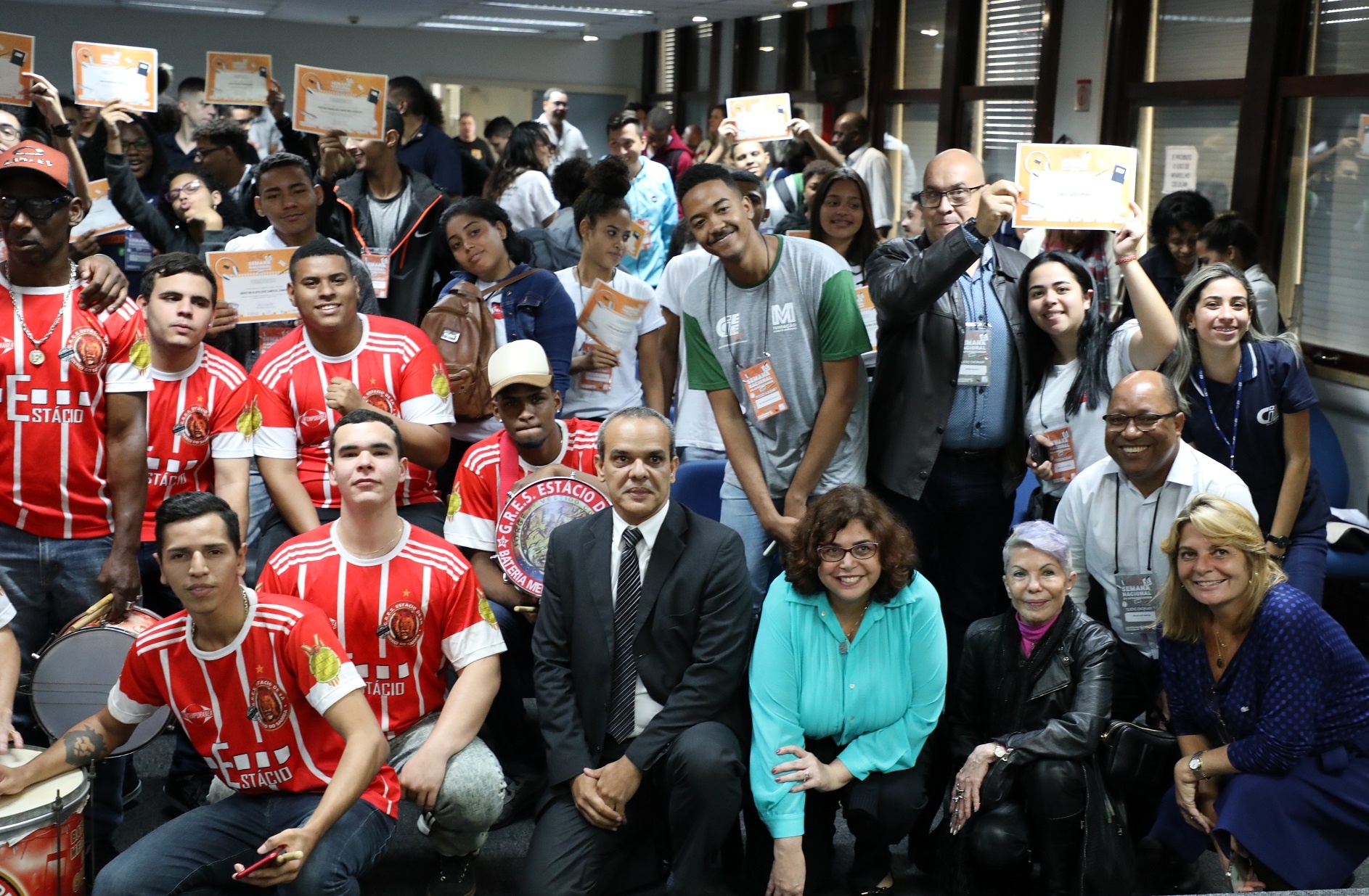 Jovens aprendem fotografia e a elaborar currículo na Semana da Aprendizagem