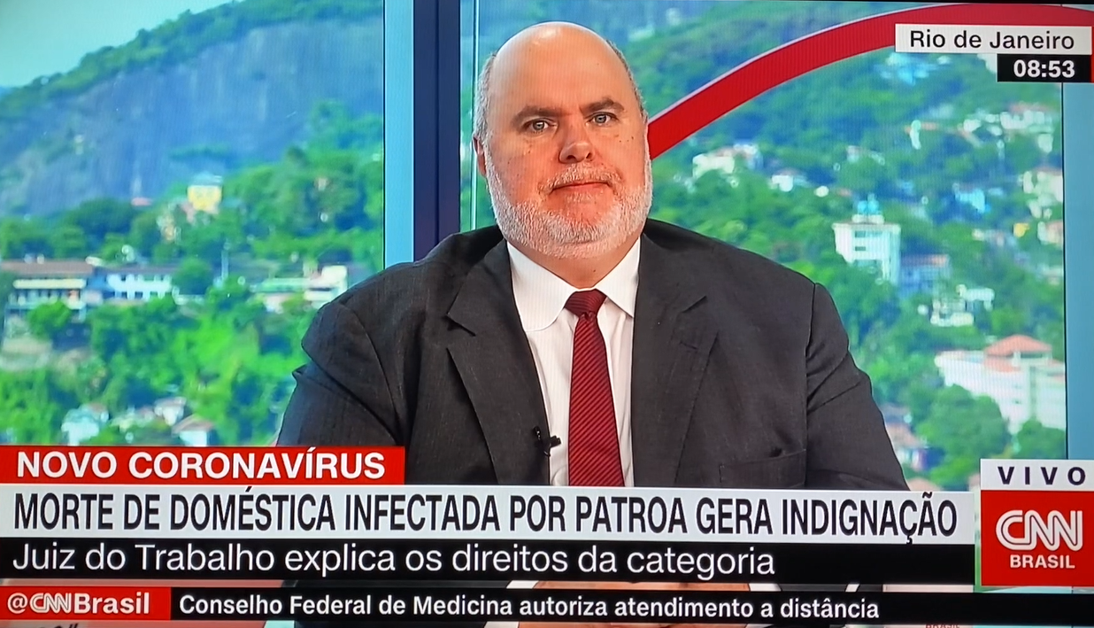 Domésticas devem ter proteção durante pandemia, diz Flávio Alves à CNN Brasil
