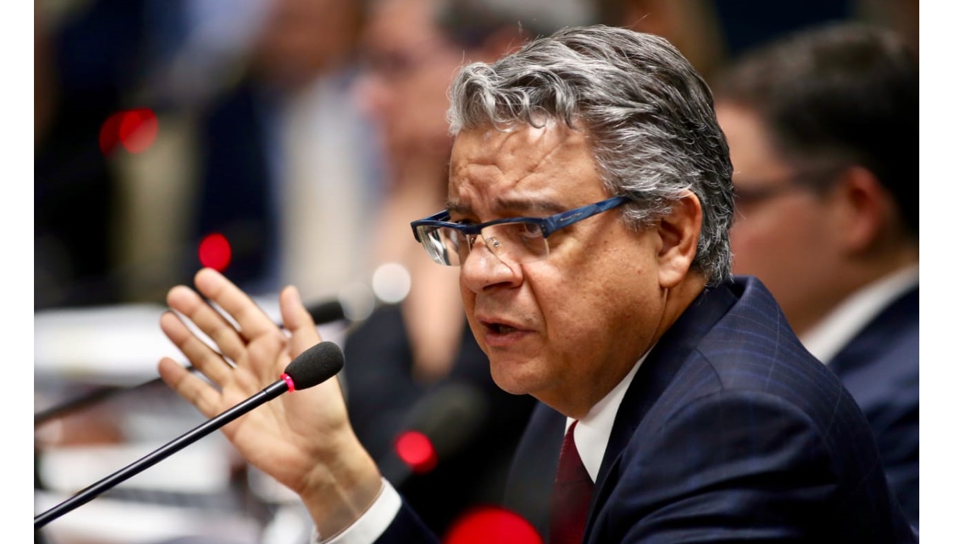 Juiz do Trabalho não pode tolerar o retrocesso, aponta Alkmim, em artigo