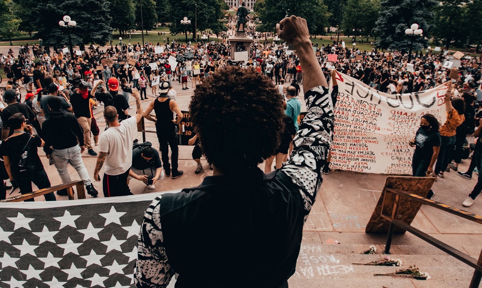 Enajun e Fonajurd recebem até maio artigos sobre temas raciais