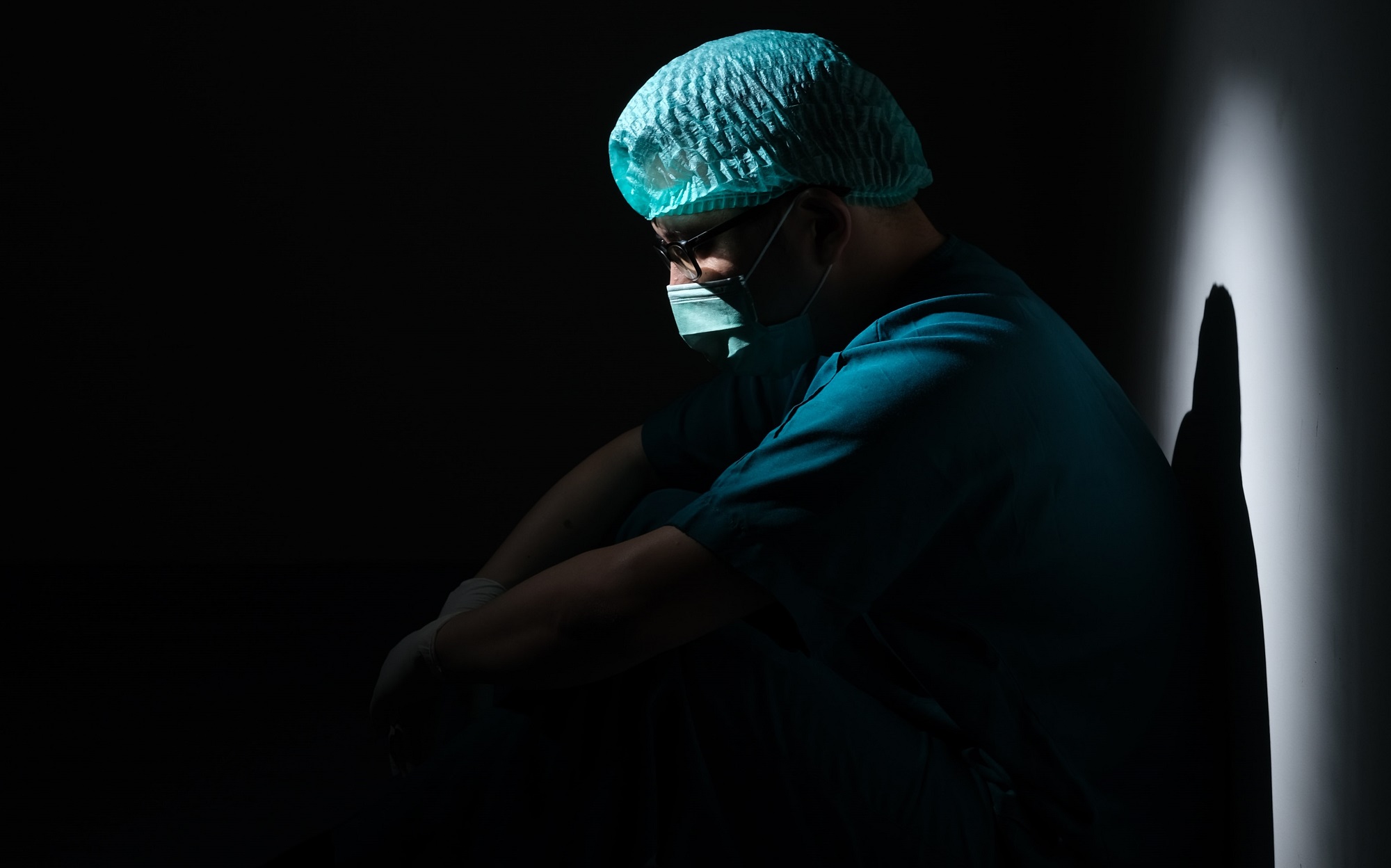 Justiça ordena que Rio forneça testes de Covid-19 a médicos com sintomas