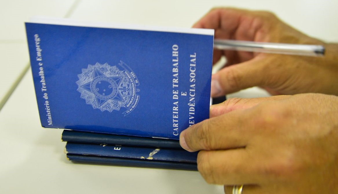 Desemprego global deve atingir 220 milhões de pessoas este ano, diz OIT