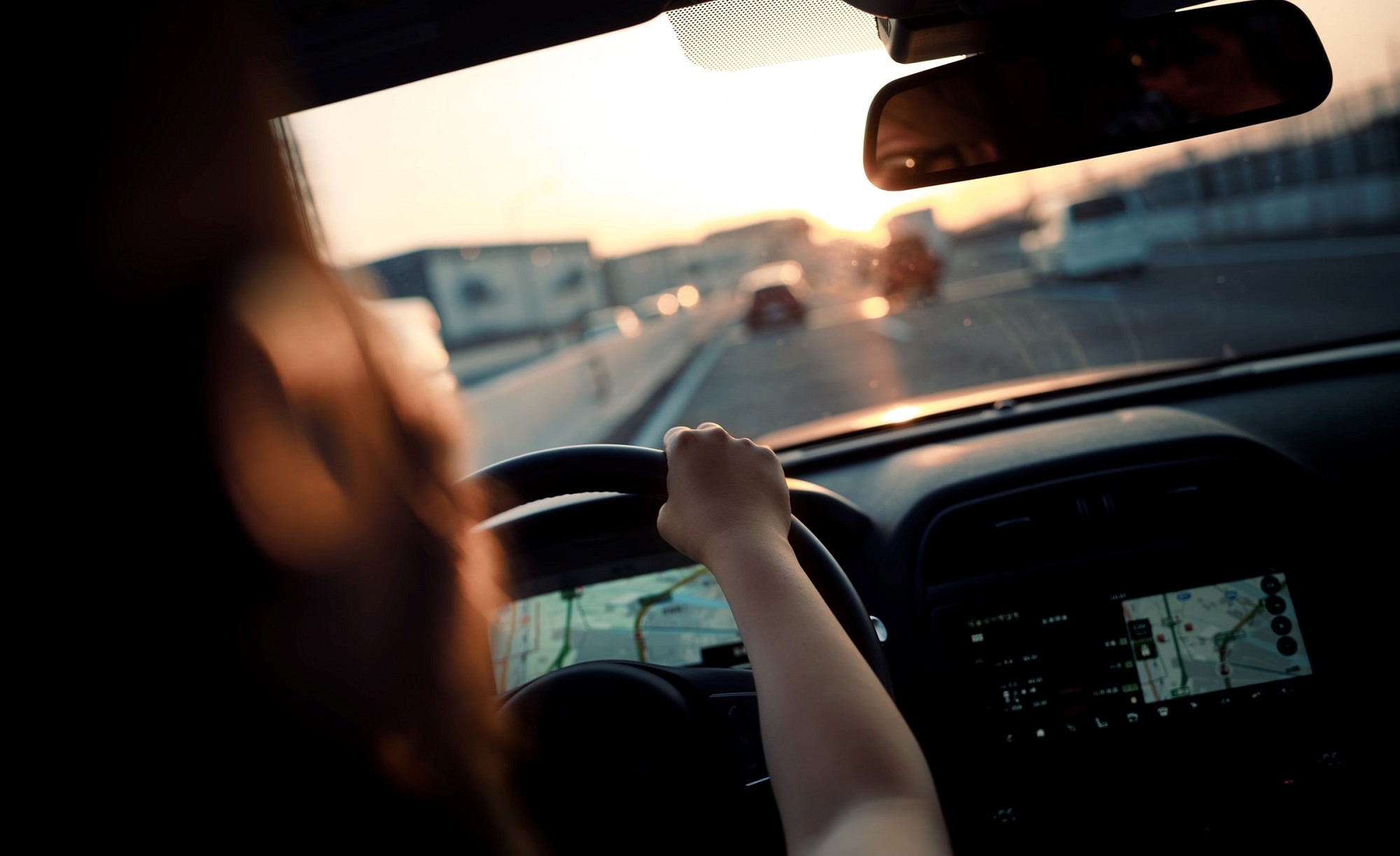 TRT-1 reconhece vínculo de emprego de duas motoristas com a Uber