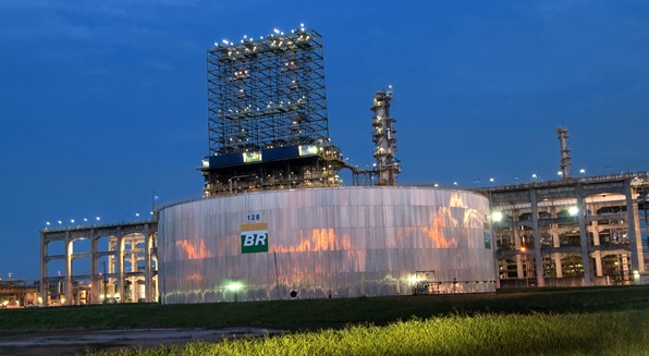 Justiça do Trabalho determina que Petrobras pague exames de empregados