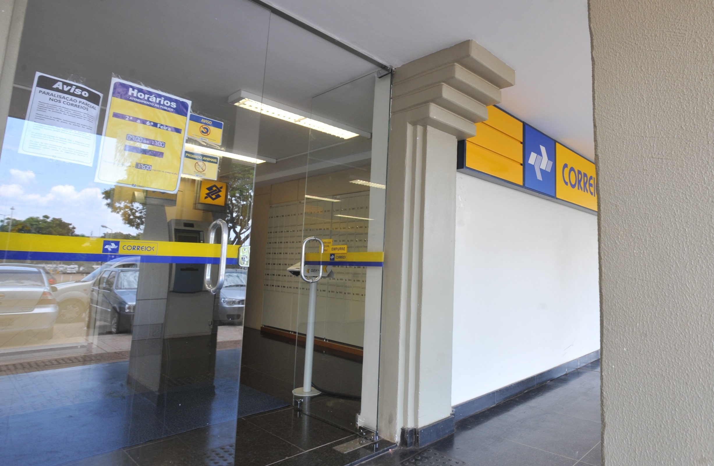 Justiça condena Correios em R$ 1 milhão por morte de empregado por Covid-19