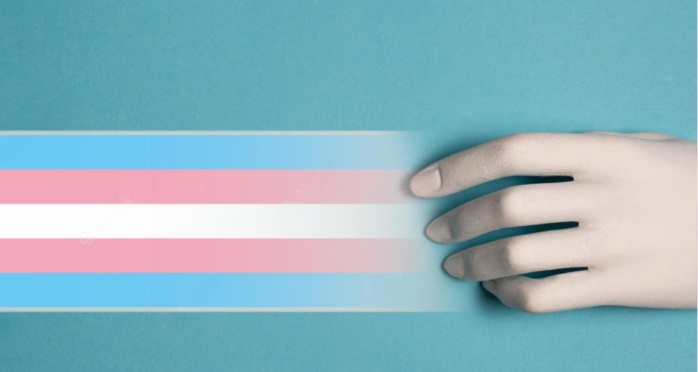 Justiça condena Natura a indenizar funcionária trans