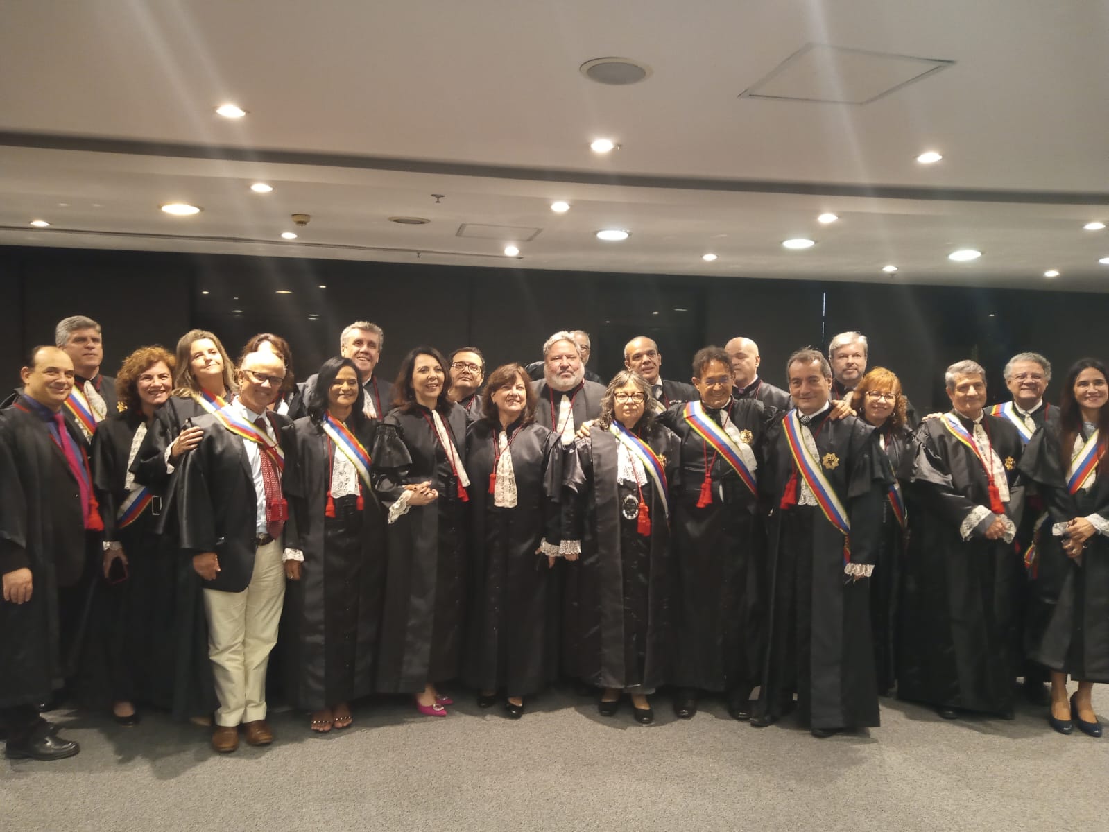 Desembargadora Márcia Leal tem a posse ratificada no TRT-1