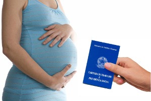 Turma do TST anula demissão de funcionária gestante