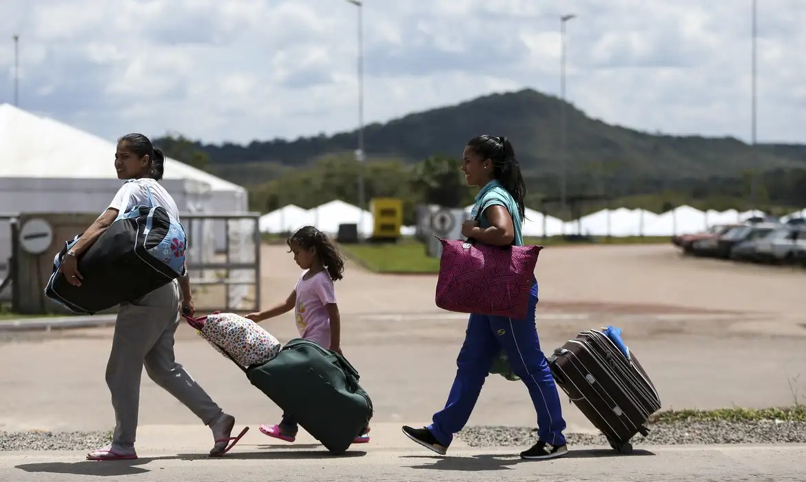 Dois terços dos imigrantes no Brasil estão desempregados, aponta pesquisa